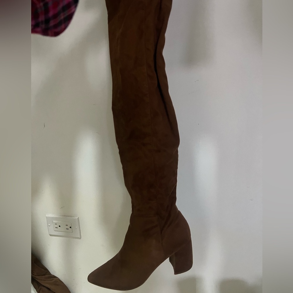 Steve Madden Brown Camel Suede Knee High Heel Boots